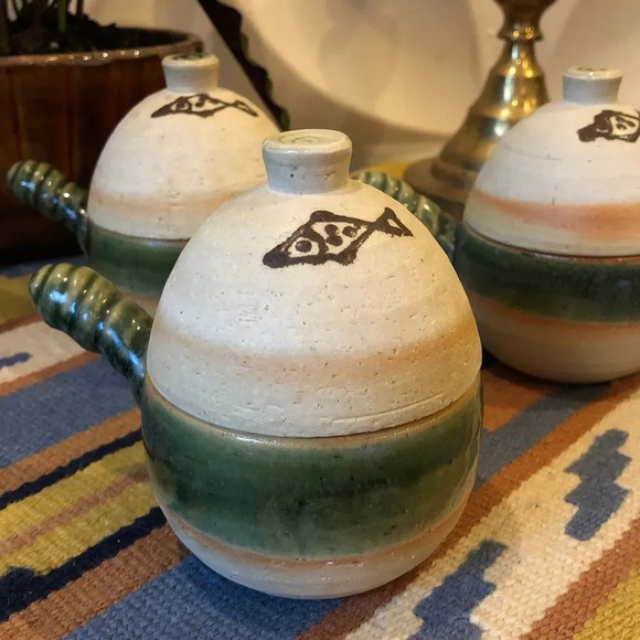 Handmade Japanese Pottery Stoneware Cups wit Lid - Picture 3 of 9